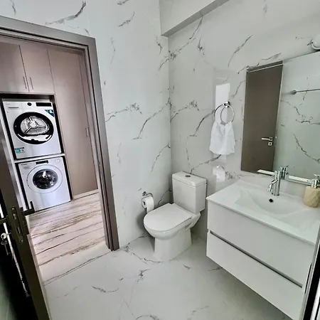 Apartamento 204 Gym-complex 2 Bedroom, 2 Balconies In Universal Paphos