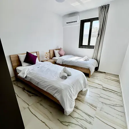 Apartamento 204 Gym-complex 2 Bedroom, 2 Balconies In Universal