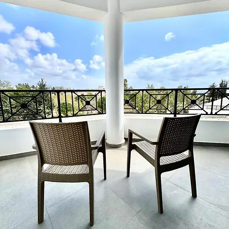 204 Gym-complex 2 Bedroom, 2 Balconies In Universal