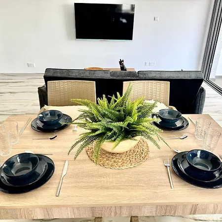 204 Gym-complex 2 Bedroom, 2 Balconies In Universal *